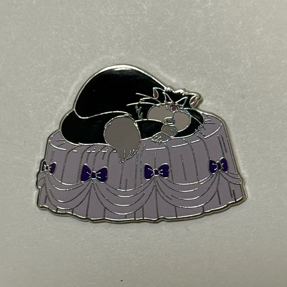 Disney Pin - Sweet Dreams Mystery Set - Lucifer